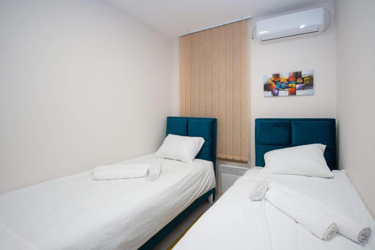 Cvetni Trg Hotel Belgrad Exterior foto